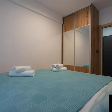 Lynx Apartment *